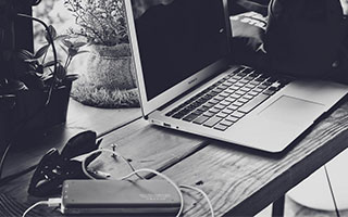 爱游戏ayx-“高新体育中心：全球顶级选手齐聚，竞技与激情并存”